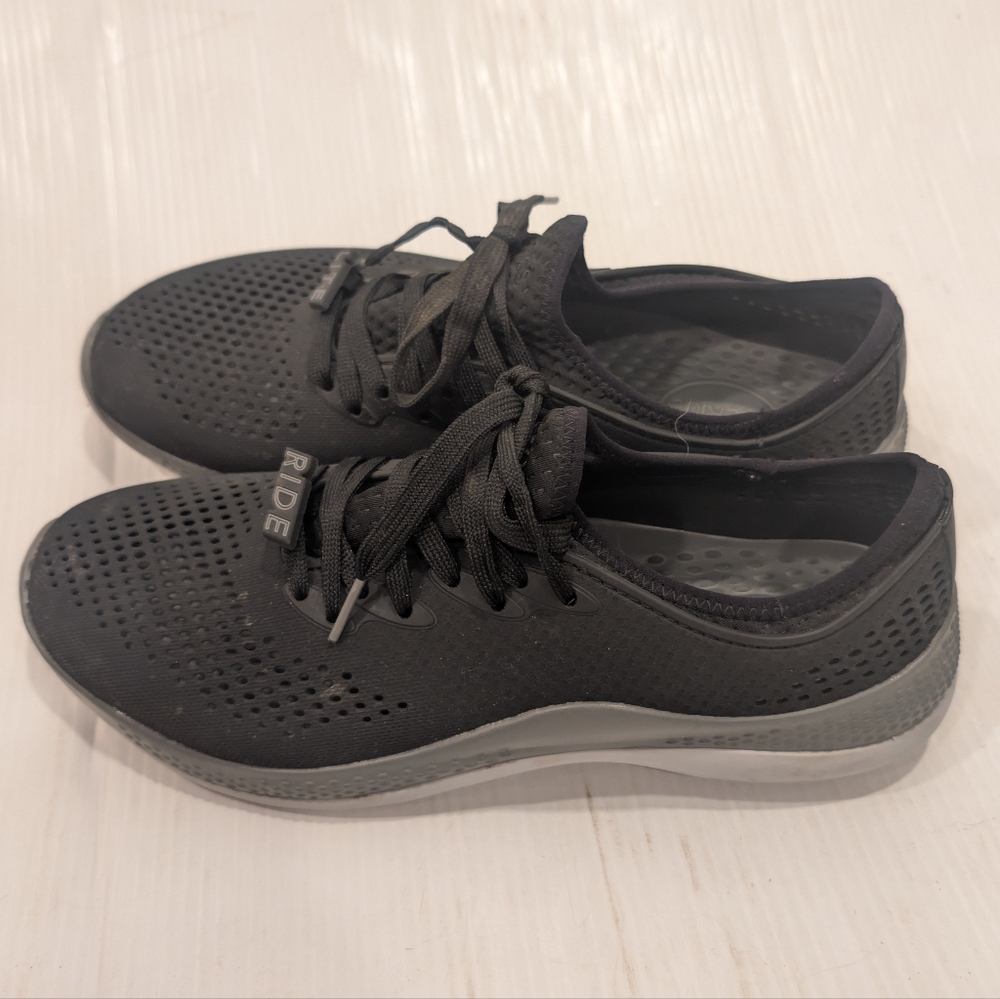 CROCS Men's Literide 360 Pacer Perforated Black Lace-up Sneakers Size 10 - Picture 3 of 10